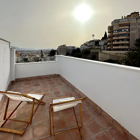 Atico Con Solarium Y Bbq Cerca Del Centro 6 Pax Apartamento